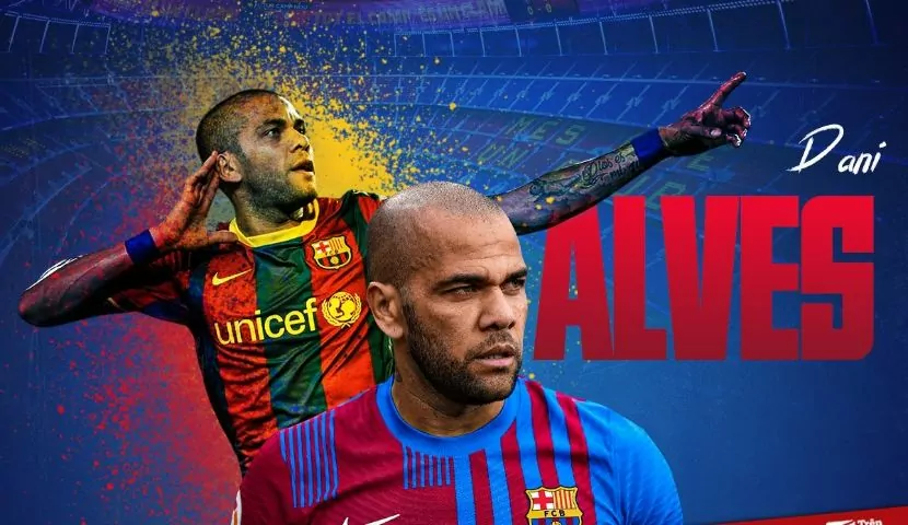 Vị trí hậu vệ cánh phải hay nhất Dani Alves.