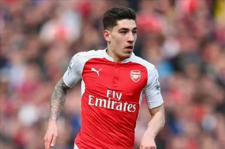 Hậu vệ  tài năng Hector Bellerin.