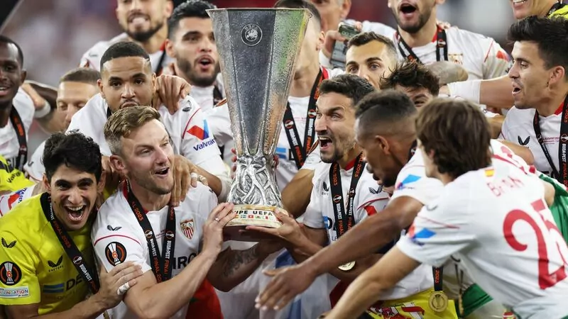 Sevilla là chủ nhận cúp Europa League 2022/2023